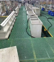 Panneaux de treillis en FRP à haute résistance commerciale, épaisseur de 12,6 à 63 mm, surface granuleuse, ignifuge, passerelle en fibre de verre pour