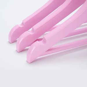 Vente <span class=keywords><strong>en</strong></span> gros de petits cintres <span class=keywords><strong>en</strong></span> <span class=keywords><strong>bois</strong></span> rose d'Inspring cintres pour vêtements pour bébés - Product Image 4