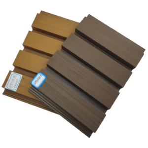 Beau panneau mural en WPC Anti-termites Co-extrusion WPC Panneau de flûte Mur composite Villa en bois - Product Image 2