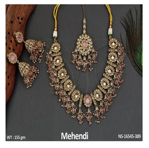 ชุดสร้อยคอเจ้าสาวของ Kundan คอลเลกชั่น mehendi ที่มีประกายหินฝีมือที่ประณีตเพื่อให้ดูสง่างามเหนือกาลเวลา - Product Image 1
