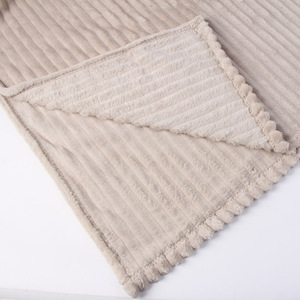 Chăn Ném Kẻ Sọc <span class=keywords><strong>100</strong></span> <span class=keywords><strong>Polyester</strong></span> Thiết Kế Màu Trơn Hiện Đại Bằng Lông Cừu Vải Flanen Nhuộm Siêu Mềm Chăn Sô Pha Em Bé Bằng Vải Nhung Lông - Product Image 2