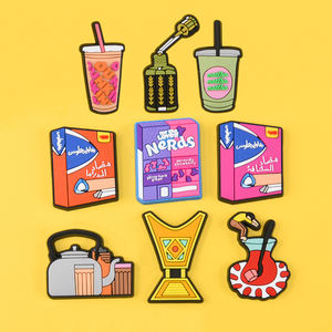 2025 nueva llegada al por mayor PVC personalizado Zueco árabe lindo conejito de dibujos animados <span class=keywords><strong>Karol</strong></span> <span class=keywords><strong>G</strong></span> personaje zapato zuecos encantos - Product Image 2