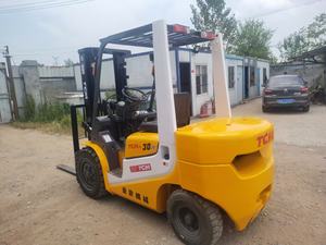 Montacargas TCM Usado de Alta Calidad, 3 Toneladas, Diésel, Original de Japón, Montacargas TCM FD30 de Segunda Mano, Gran Oferta - Product Image 2