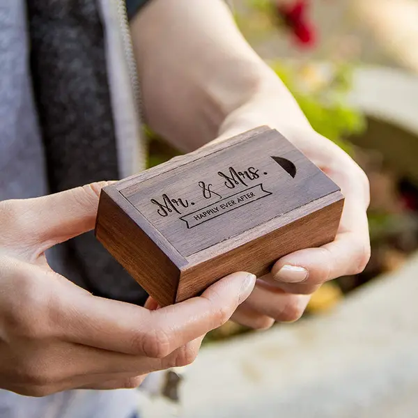 중국의 독특한 나무 상자 수제 약혼 및 결혼 반지 보석 선물 무기명 상자