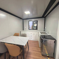 Maison Capsule Spatiale Postmoderne Préfabriquée en Panneaux Sandwich Acier EPS, Respirante, Écologique et Alimentée à l'Énergie Solaire pour Salle de Bain, Hôtel, Villa