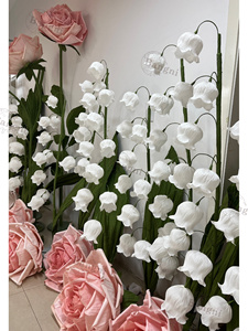 Flores de papel de lirio del valle gigantes artificiales al por mayor de pie para escaparates de fiesta de boda - Product Image 5
