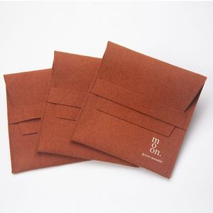 Enveloppe en velours élégante pour bijoux Pochette en daim microfibre avec logo personnalisé pour bagues boucles d'oreilles colliers Emballage élégant pour bijoux - Product Image 2