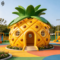 Sculpture de maison en résine sur mesure de grande taille en forme de fruit pour la décoration extérieure des parcs d'attractions