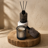 Ensemble diffuseur de parfum d'ambiance C&H en verre ambré avec bâtonnets et bougie