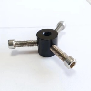 Écrou en T en acier inoxydable Guda Hardware, connecteur 3 voies à embout hexagonal pour l'assemblage de meubles - Product Image 1