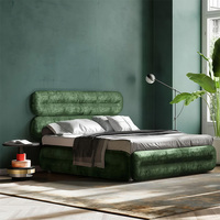 Lit de luxe Art Modern King Cadre en bois massif Pieds en métal Meubles de chambre à coucher en velours bleu vert rouge