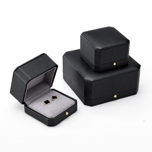 Boîte à bijoux de luxe avec charnière, boîte cadeau pour bijoux, insert en velours, estampage à chaud, logo personnalisé, vente en gros - Product Image 3