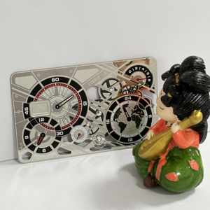 Tarjeta de Visita Metálica Ecológica de Lujo CLF con Logotipo Personalizado, Tarjeta de Crédito NFC RFID, Superficie Brillante de 0.8 mm de Grosor, Certificación ISO, Dorada - Product Image 1