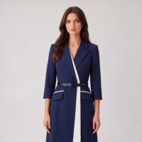 Robe Blazer Femme Bleu Marine avec Panneaux Contrastants Blancs, Col Cranté, Manches Longues, Ceinturée, Longueur Genou, Robe de Carrière, Bureau, Hôtel, Sur Mesure