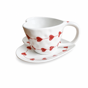Yaratıcı Kalp Şeklinde Seramik Kahve Fincanı ve Tabağı Seti Kırmızı Kalp Baskılı Çekiçlenmiş Dokulu Kupa Sevgililer Günü Çift Hediyesi Çay Fincanı - Product Image 6