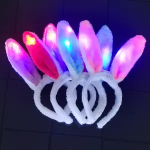 Accessori per costumi di coniglio pasquale illuminano le orecchie di coniglio fascia per capelli pieghevole in peluche di pasqua con orecchie da coniglio a LED morbide