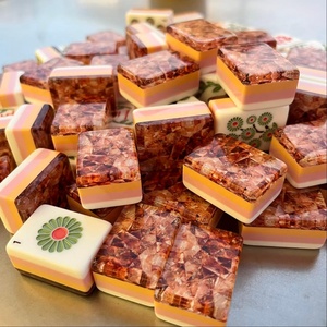 Juego <span class=keywords><strong>de</strong></span> Mahjong <span class=keywords><strong>de</strong></span> Acrílico con Cristales Brillantes en Tono Ámbar Durazno y Naranja, Fichas <span class=keywords><strong>de</strong></span> Mahjong Americanas Premium para Ocio y Regalos - Product Image 5
