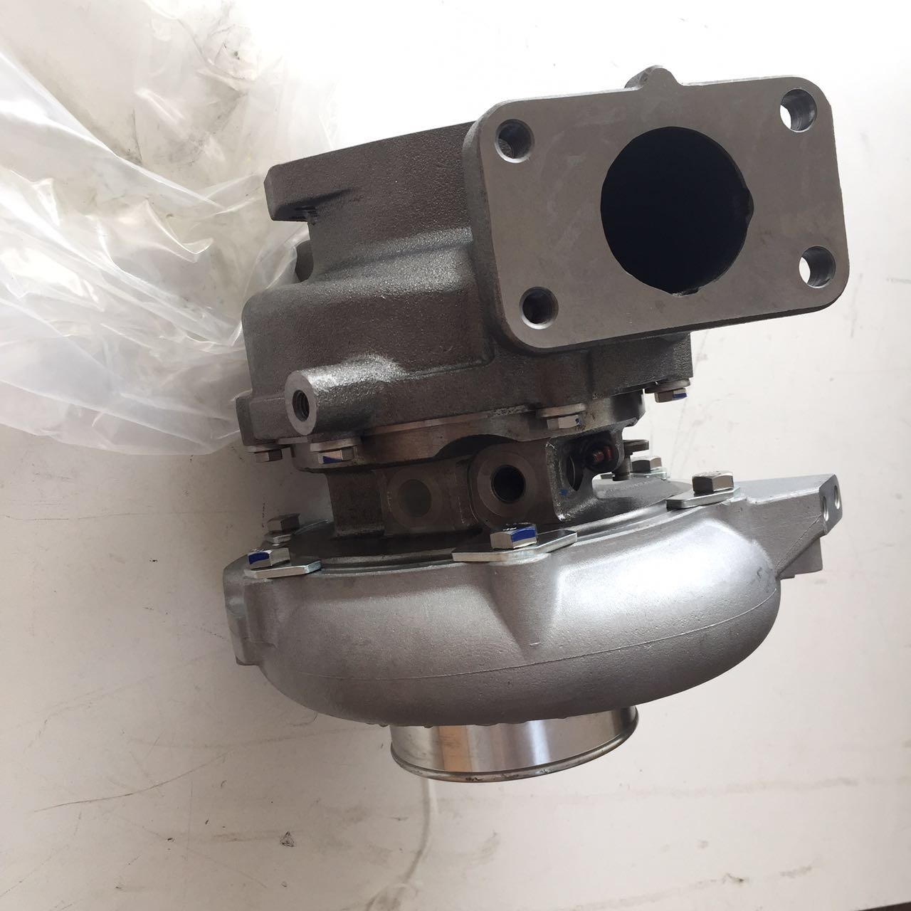 17201-E0746 Turbocharger for HINO DYNA N04C - High Performance