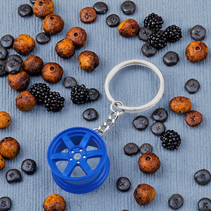 Portachiavi Vintage a Forma di <span class=keywords><strong>Auto</strong></span> Cartoon, Accessori 3D con Ruota e Cerchione in Lega di Zinco, Impermeabile e Leggero, Promozionale per <span class=keywords><strong>Auto</strong></span> - Product Image 3
