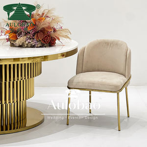 Chaise de salle à manger de luxe en velours à décor de mariage au design métallique - Product Image 3