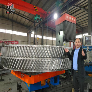 Máquinas Fresadoras CNC de Cinco Ejes de Luoyang Machinery Manufacturers para Anillos Dentados y Rieles de Módulo Grande No Estándar de Alta Resistencia - Product Image 4