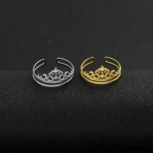 Exquisite Popular Design Double Layered Crown Ring Light Luxury Vintage Style Women's Stainless Steel Rings Fashionable Jewelry - Product Image 5