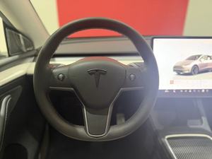 <span class=keywords><strong>Tesla</strong></span> Model <span class=keywords><strong>Y</strong></span> <span class=keywords><strong>Performance</strong></span> <span class=keywords><strong>2023</strong></span> : Améliorations et design élégant - Product Image 3