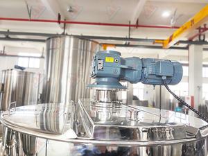 不锈钢混合罐液体混合机电加热夹套混合罐带搅拌器 - Product Image 3