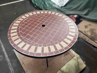 Table de salle à manger extérieure moderne en acier inoxydable de luxe, durable, résistante aux UV et à l'eau, pour cour, hôtel, villa, jardin