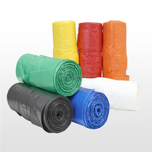 ถุงขยะดำแบบม้วน ย่อยสลายได้ ขนาด 55 แกลลอน ผลิตจากพลาสติก LDPE สีดำ ปิดผนึกด้วยดาวแบบพับได้ ผลิตโดย Trash Fold Custom - Product Image 3