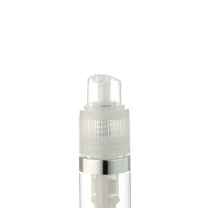 Botella de Spray con Bomba de Polvo de Lujo de PET Plateada y Dorada de 60 ml para Barbería - Product Image 2
