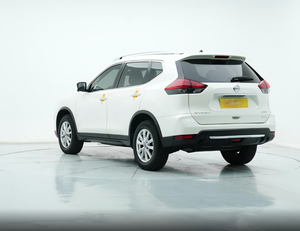 Nissan X-Trail 2019 Usado de Bajo Costo, 2.0L CVT 2WD SUV, 140000km, Configuración Completa, Asientos de Cuero, Volante a la Izquierda, Auto Familiar - Product Image 4