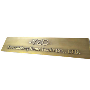 Chất lượng cao tùy chỉnh Antique Brass nhôm retro kim loại mảng bám với UV in ấn khắc biểu tượng tùy chỉnh - Product Image 2