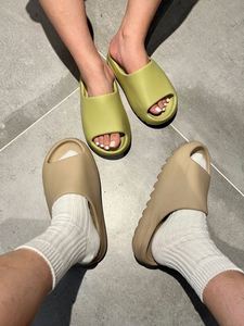Chaussons 3D imprimés de haute qualité à semelle épaisse, respirants, antidérapants, légers et confortables, en EVA, pour toutes les saisons, pour hommes et femmes - Product Image 3