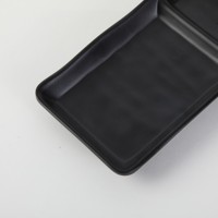 Assiettes de service rectangulaires en mélamine noire mate de qualité alimentaire écologiques japonaises pour apéritifs et sushis