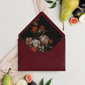 Sobre de Invitación de Boda de Lujo en Color Vino Tinto Borgoña, con Diseño Floral Oscuro, Pintura al Óleo de Naturaleza Muerta, Rosas y Ranúnculos, Impresión Personalizada - Product Image 1
