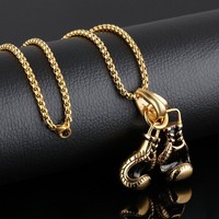 Punk Style En Acier Inoxydable Knuckle Duster Collier Streetwear Mode Unisexe Pendentif Bijoux pour Les Looks À La Mode