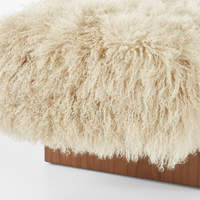 Banc rembourré en peau de mouton de Mongolie couleur taupe avec pieds en bois de noyer, idéal pour l'entrée ou la chambre, ensemble de meubles de salon modernes