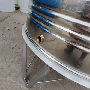 Réservoir <span class=keywords><strong>d</strong></span>'<span class=keywords><strong>eau</strong></span> corrugué en acier inoxydable à double paroi isolé <span class=keywords><strong>de</strong></span> 1m³ 1T 220 Gallons pour l'agriculture, l'hôtellerie et la viniculture - Product Image 2