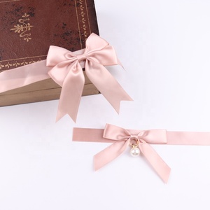 Decoración <span class=keywords><strong>de</strong></span> cinta <span class=keywords><strong>de</strong></span> satén Boutique al por mayor, lazo <span class=keywords><strong>de</strong></span> <span class=keywords><strong>regalo</strong></span> <span class=keywords><strong>para</strong></span> embalaje <span class=keywords><strong>de</strong></span> caja Lazo <span class=keywords><strong>de</strong></span> cinta prefabricado - Product Image 1