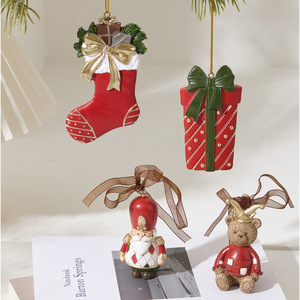 Wholesale High Quality Handmade Full Color <b>Vintage</b> 3D Resin Christmas Tree Artificial <b>Doll</b> Hanging Ornaments Merry Christmas - Product Image 4