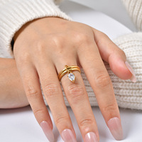 Bague pour femme en acier inoxydable à double anneau avec zircon blanc, bijou de mode doré