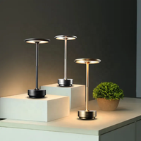 Lampes de bureau LED USB modernes pour la décoration intérieure Lampe de table rétro rechargeable en métal de luxe Lampe de nuit LED sans fil alimentée par batterie