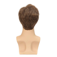Frange latérale brune pour hommes matures européens et américains légèrement bouclés à la mode casque tout match perruque invisible garçons cheveux courts