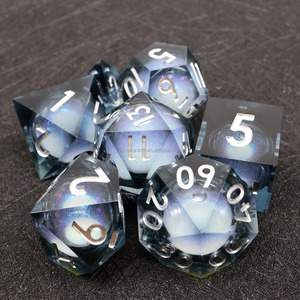 Dadi con nucleo liquido in resina color sabbia liquida con logo personalizzato per giochi di ruolo e DND-Liquid <span class=keywords><strong>1</strong></span> - Product Image 3