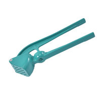 Premium kwaliteit aluminiumlegering knoflookpers, handmatige knoflookknijper en -stamper met pitverwijderaar