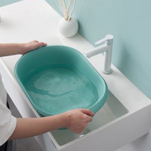 Lavabo de pie rectangular de color personalizado Material plástico de calidad con asa para uso en baño y cocina Hecho a mano por MONR - Product Image 4