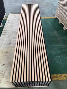 Design moderno Akupanel insonorizzato pannello acustico metà MDF a lamella con camoscio avvolto in fibra <span class=keywords><strong>di</strong></span> poliestere per interni all'ingrosso della fabbrica - Product Image 4