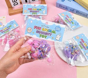Jouet Squishy Patte Scintillante KL en Gros, Matériau TPR, Coloré, Anti-Stress, Jouet Sensoriel, Cadeau pour Fêtes et Événements - Product Image 6