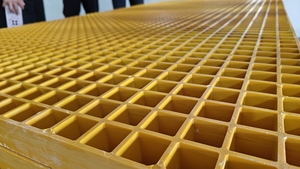 Grille moulée en fibre de verre anti-corrosion 38*38*38mm pour pont de parc de passerelle de plancher d'usine - Product Image 3